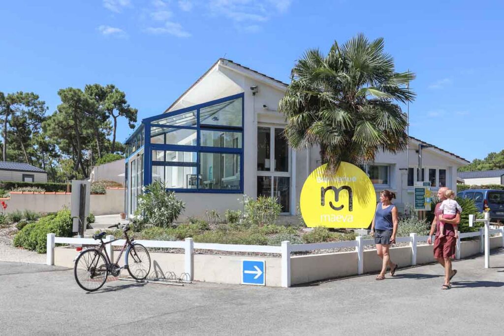 retrouvez-nous dans un camping proche des plages à La Tranche sur Mer