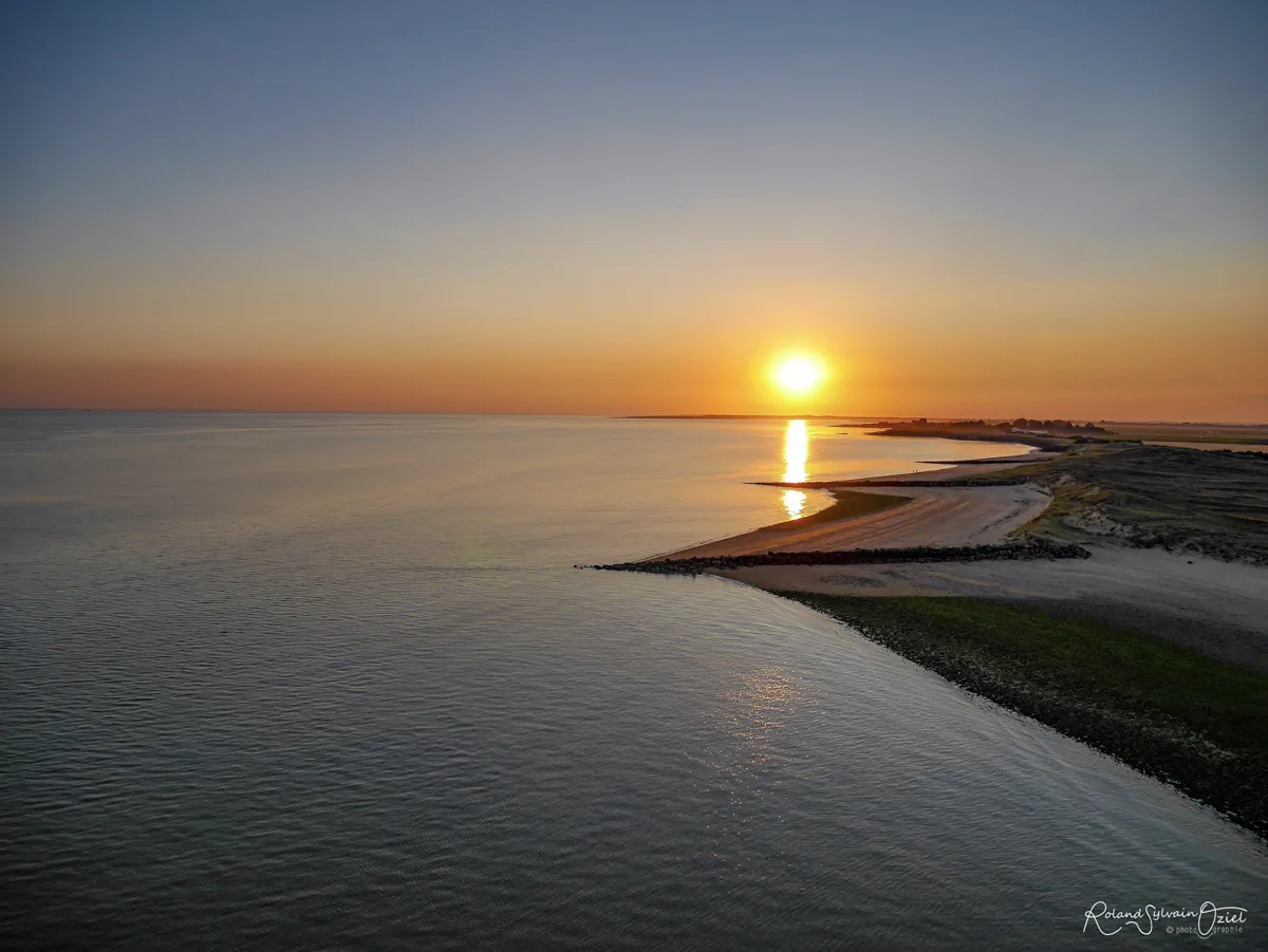 Coucher de soleil sur l’océan Atlantique à La Tranche-sur-Mer
